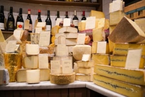 Eating Edinburgh: Old Town Food & Drinks Tour