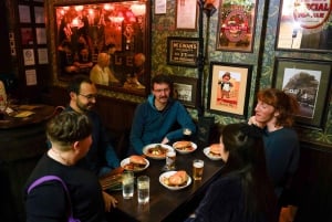 Eating Edinburgh: Old Town Food & Drinks Tour