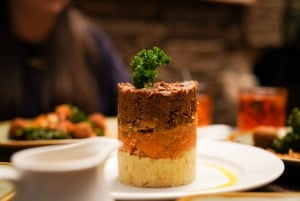 Eating Edinburgh: Old Town Food & Drinks Tour