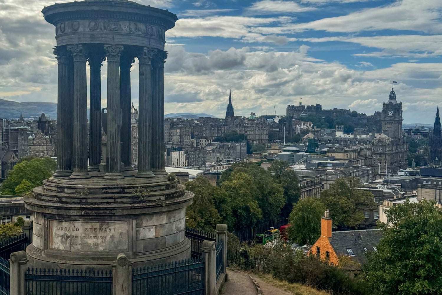 Édimbourg : une balade dans la ville avec des visites touristiques et des pintes