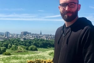 Edinburgh: Book a Local Friend