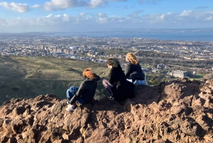 Edinburgh: Guided Hike to Arthur's Seat and Calton Hill