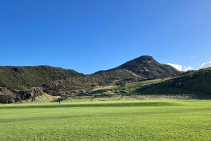 Edinburgh: Guided Hike to Arthur's Seat and Calton Hill