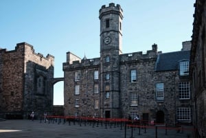 Edinburgh: Guidet tur til slottet og billet til Holyrood Palace