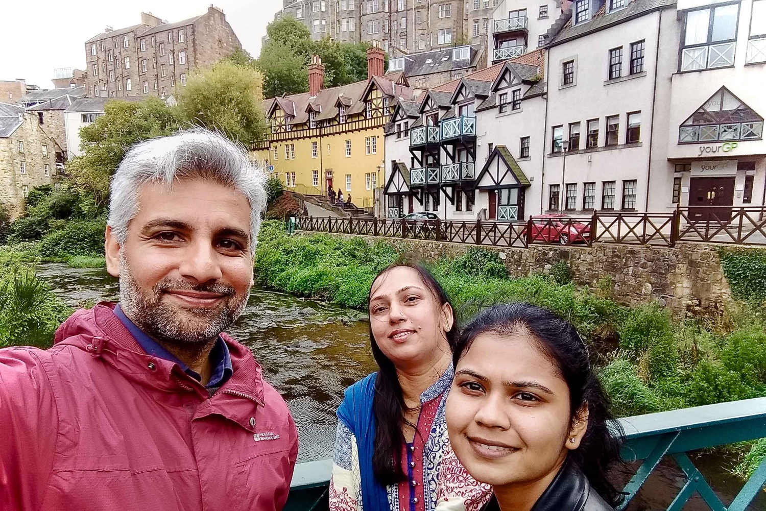 Edimburgo: Excursión adaptada a los niños con un amigo local