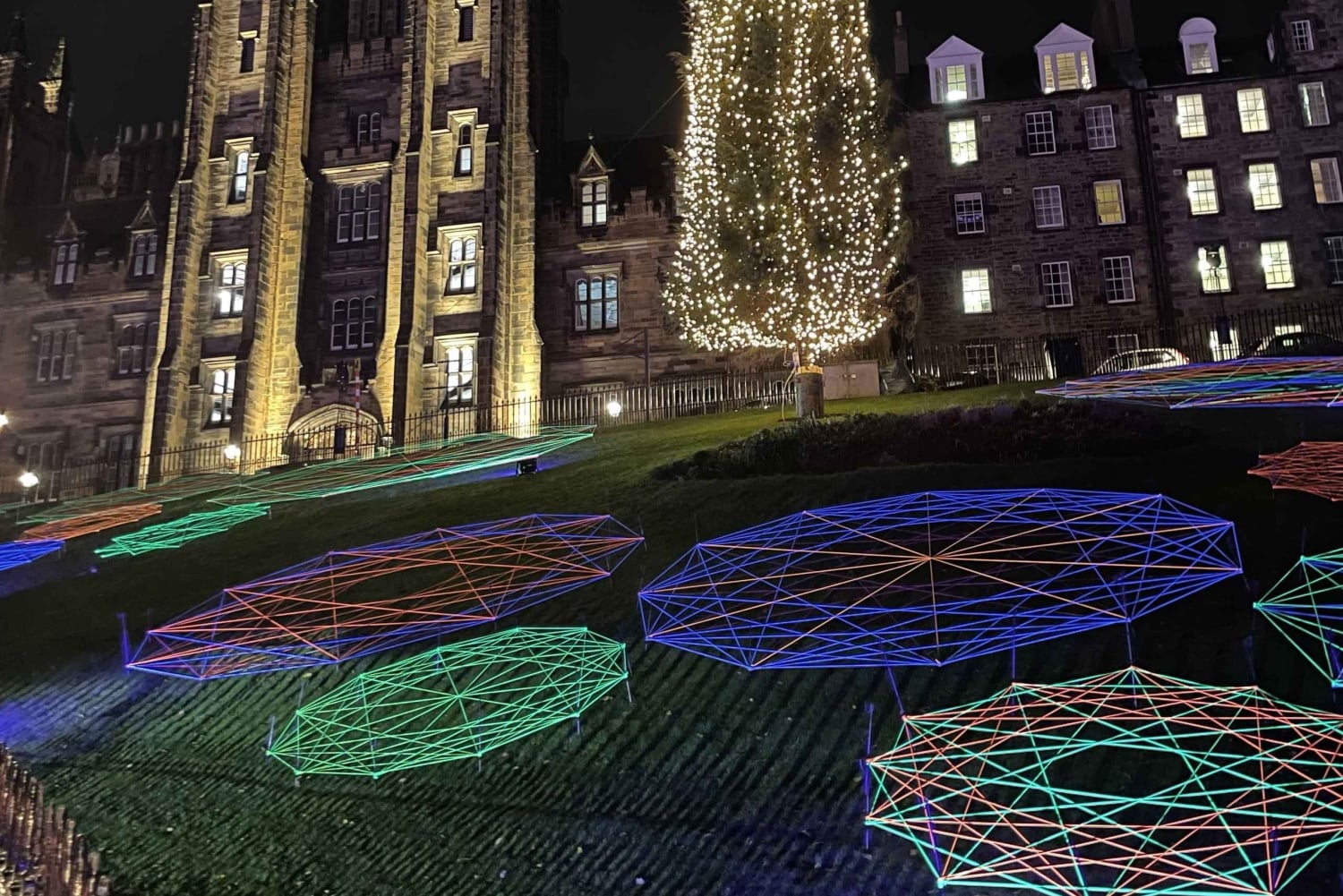 Edimburgo: tour a piedi di Natale con pan di zenzero