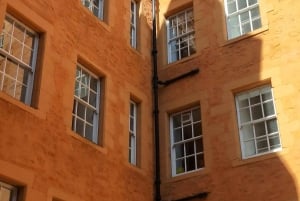 Edinburgh: Old Town Highlights Walking Tour