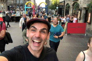 Edimburgo: tour a piedi della commedia con comico professionista