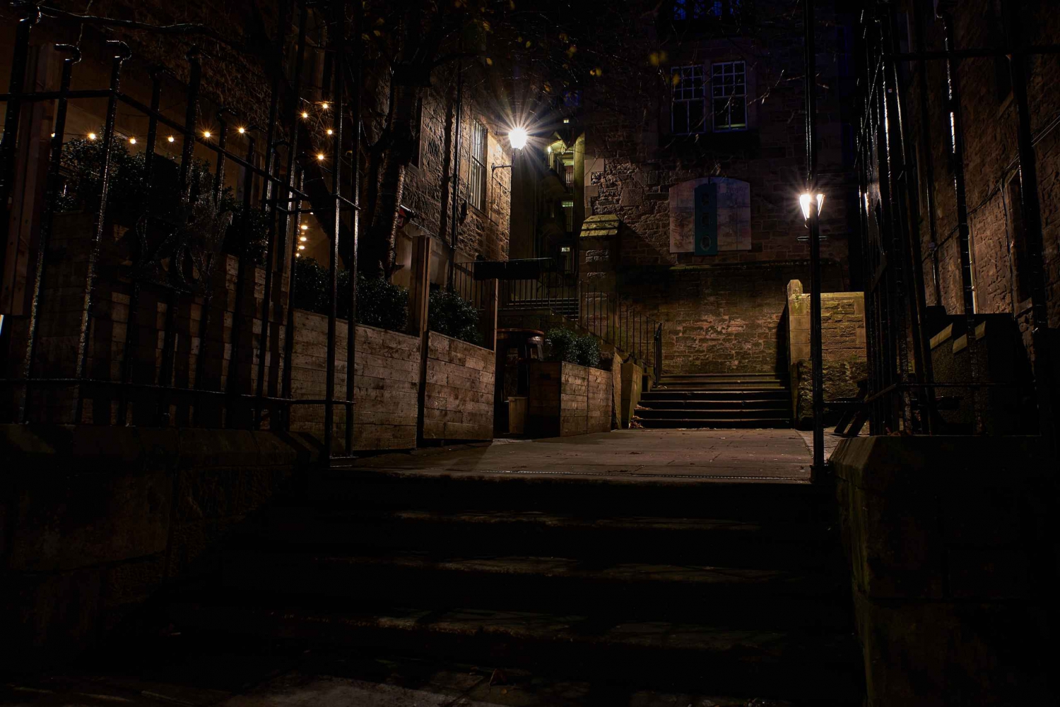 Edimburgo: Oscuros secretos de la Ciudad Vieja: tour a pie fantasma