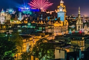 Edinburgh: Electric Mile Pub Crawl with Free Shots