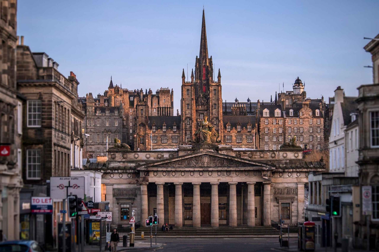 Edinburgh: Kokopäiväkävelykierros, johon sisältyy linna