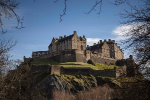 Edinburgh: Full-Day Walking Tour with Castle Entry Ticket
