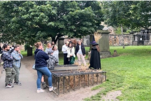 Edinburgh Ghost Tour:Uncover Haunting Tales and Dark Stories