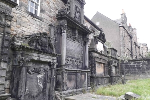 Edinburgh: Greyfriars Kirkyard Tour