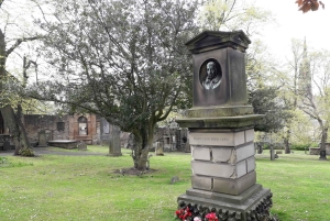 Edinburgh: Greyfriars Kirkyard Tour