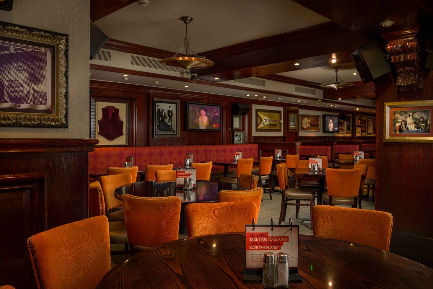 Edinburgh: Hard Rock Café met een vast menu voor lunch of diner
