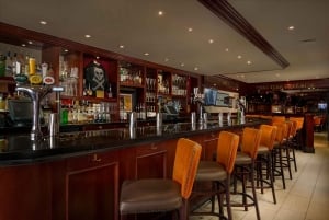 Edinburgh: Hard Rock Café met een vast menu voor lunch of diner