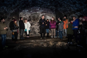 Edinburgh: Haunted Underground Vaults and Graveyard Tour