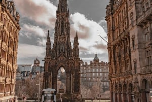 Edinburghs höjdpunkter - självguidad jakt på fynd och stadsrundtur