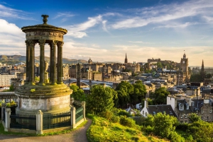 Búsqueda del tesoro autoguiada y visita a la ciudad de lo más destacado de Edimburgo