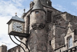 Edinburgh: Historical Gems Tour with Whisky & Local Flavours