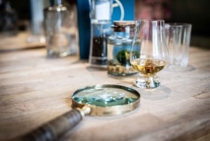 Edinburgh: Historical Gems Tour with Whisky & Local Flavours