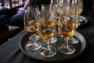 Edinburgh: Whisky Tasting with History and Storytelling