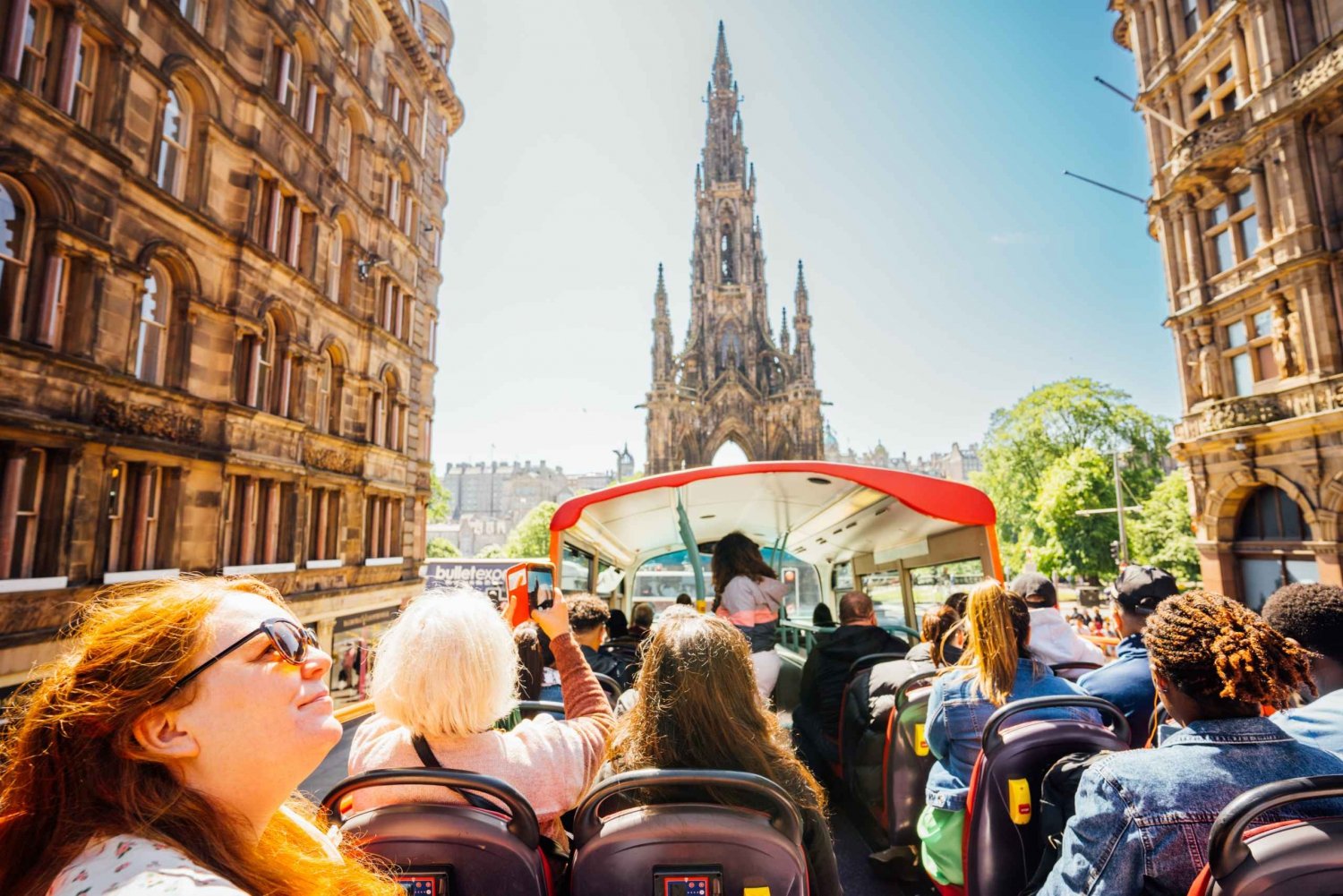 Edinburgh: Hop-On Hop-Off Combo City och Britannia Bus Tour