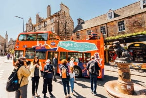 Edinburgh: Hop-On/Hop-Off-Bustour Stadt- und Britannia-Bustour (Kombi)