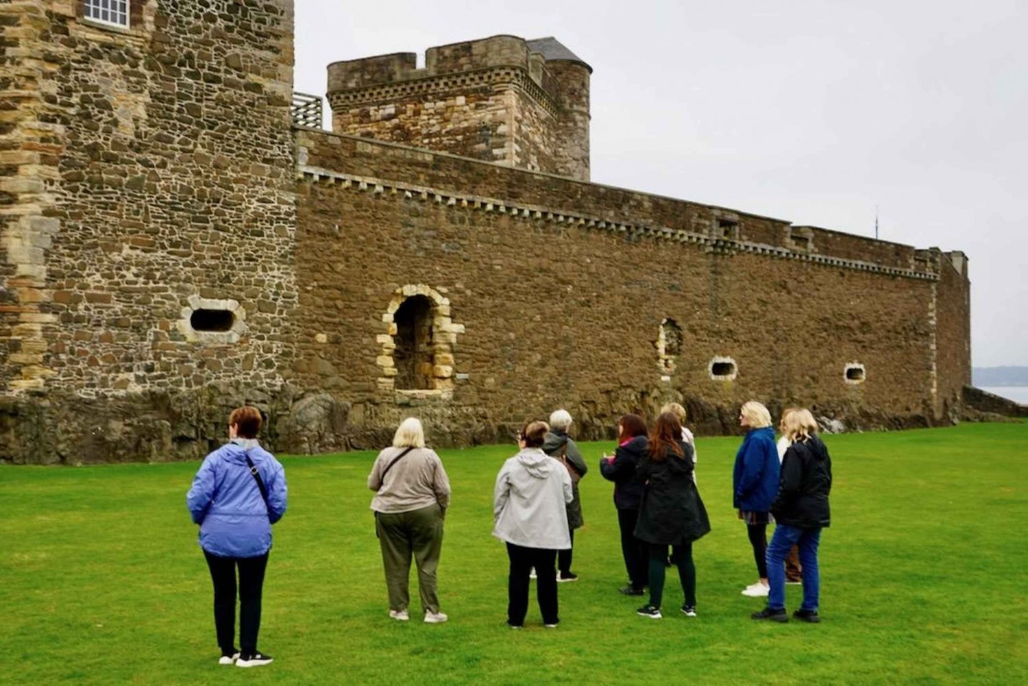 Edinburgh: Iconic Outlander Locations Guided Day Tour