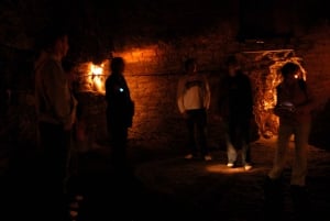 Edynburg: Wycieczka w małej grupie dla dzieci Underground Gory Stories