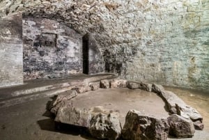 Edimburgo: tour nocturno de terror por criptas subterráneas