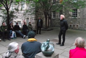 Edimburgo: tour letterario con attori professionisti