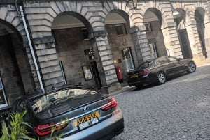 Edimburgo: Alquiler de coches de lujo con conductor y kilometraje ilimitado