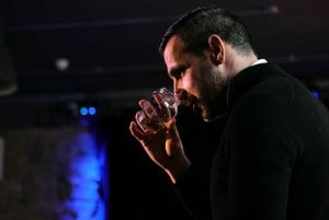 Edinburgh: Mountebank-komedia ja viskinmaistelu