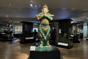 エジンバラ：スコットランド国立博物館のガイド付きツアー