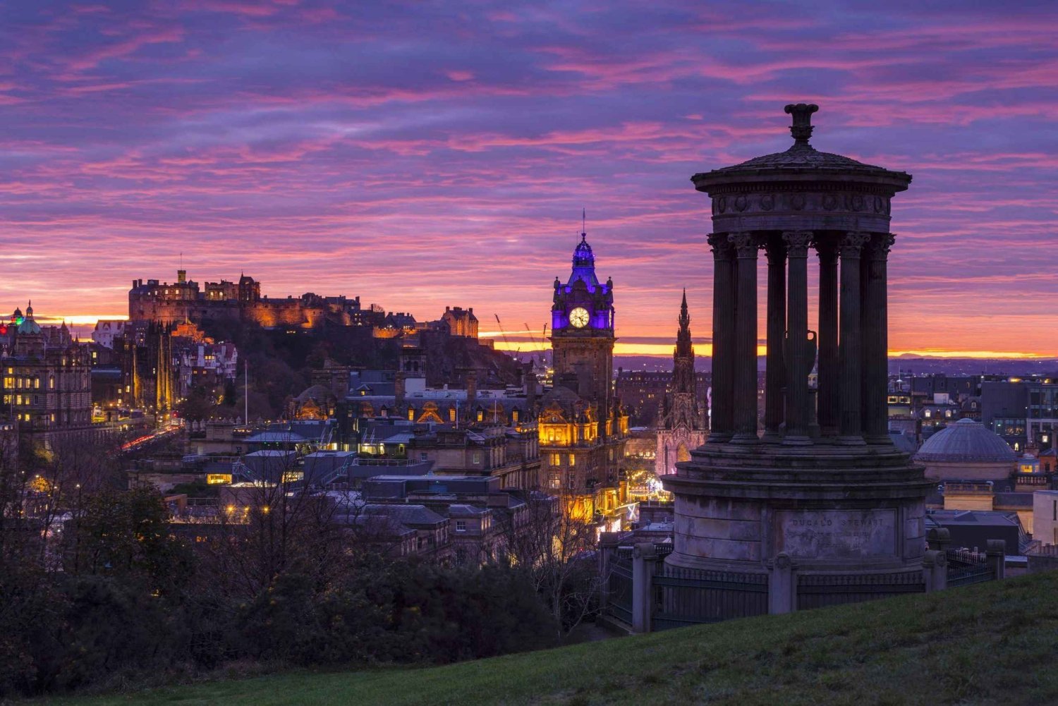 Edinburgh: Private City Highlights Driving Tour