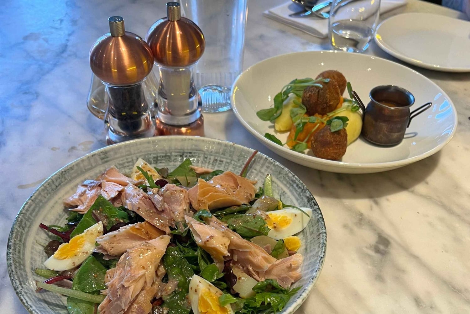 Édimbourg : Visite privée de luxe avec dégustation de whisky, de mets et de vins