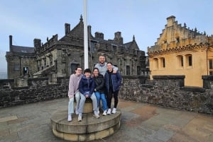 Edimburgo: Tour particular de um dia ao Castelo de Stirling e Loch Lomond