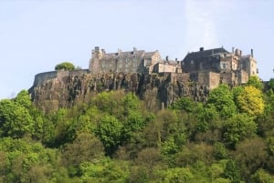 Edinburgh: Kelpies, Loch Lomond&More English: Private Voyagers to The Kelpies, Loch Lomond&More