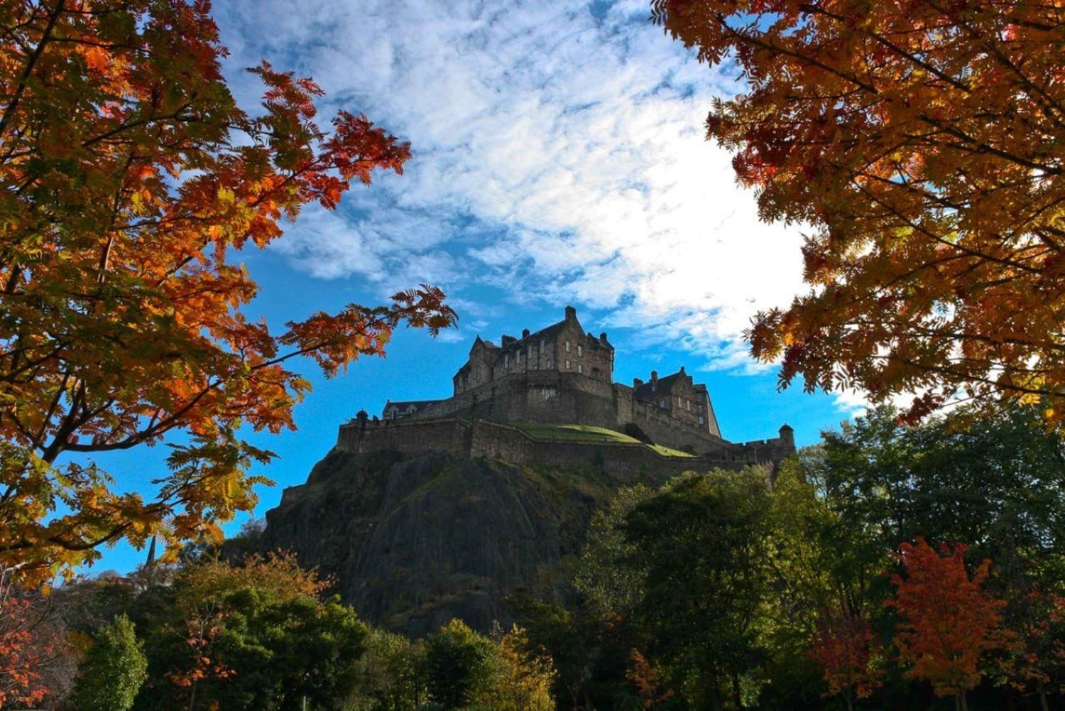Edinburgh: private walking tour in French with Clémentine