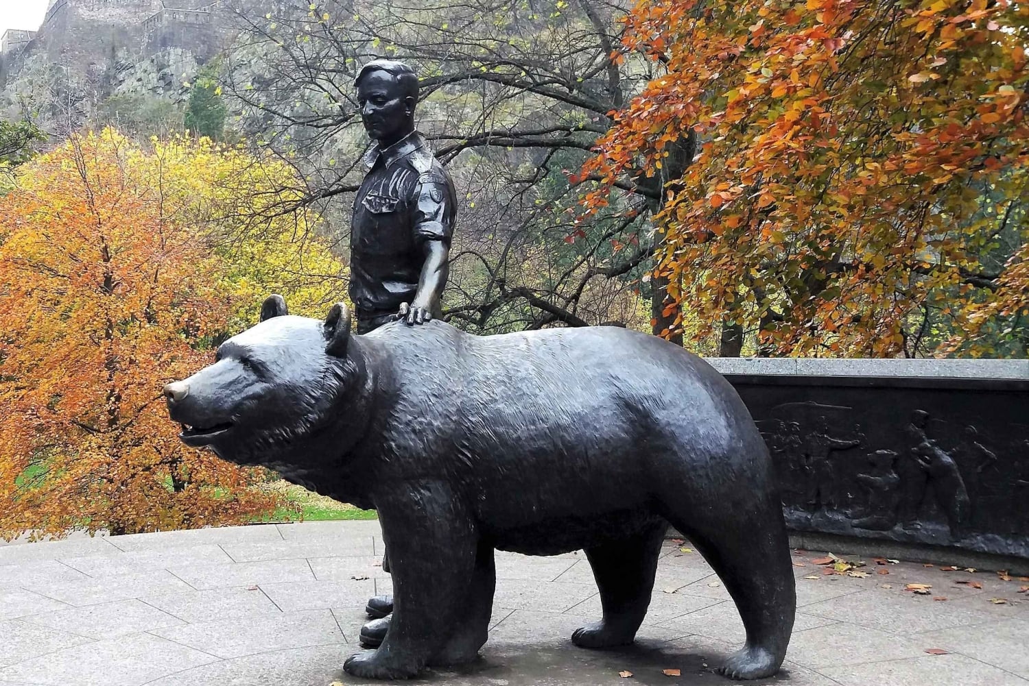 Edimburgo: tour privado a pie con un guía polaco.