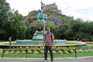 Edinburgh: Private walking tour with a Polish guide
