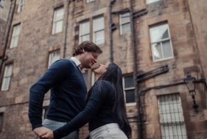 Edimburgo: Sessão de fotos profissional para casais românticos