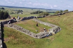Edinburgh: Rosslyn Chapel en Hadrian's Wall Tour in het Spaans
