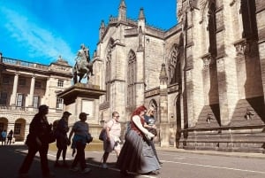 エディンバラ：ロイヤル マイル旧市街ウォーキング ツアー