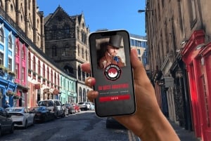 Edinburgh: Royal Mile Walking Tour & Exploration Game