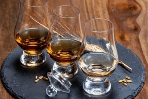 Edinburgh: Scotch Whisky Tasting with 4 Whiskies