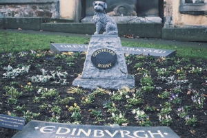 Edinburgh: Self-Guided Walk & Interactive Treasure Hunt