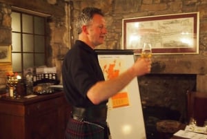 Edinburgh: Rundvisning i whiskyens historie med smagning i lille gruppe